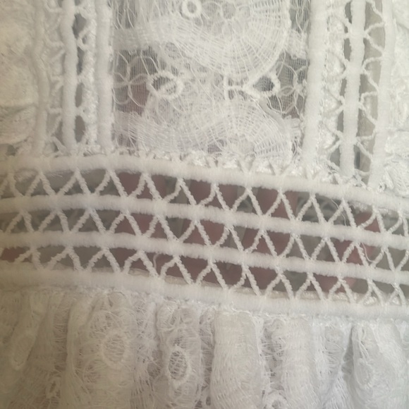 NWT IVORY & CHAIN CHIOELLE TOP - Picture 5 of 9